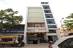 Hotel Grand Madhuram, Sillod