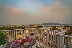 Maya's Manor - A Lake View Hotel, Udaipur