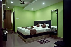 PR Guest House, Siuri