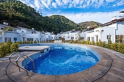 Bhowali Valley Chalet 3bhk By 3R stays, Sattal