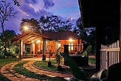 Poomale by Raho: Estate-View Private Villa, Coorg