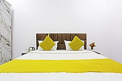 Raas Inn paschim vihar by twamev, Delhi