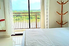 The Reflections - Whispering waters 7C, Cochin