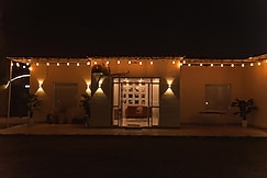 The Soulyard Farmstay Entire 4 BHK With Pool, Gurgaon