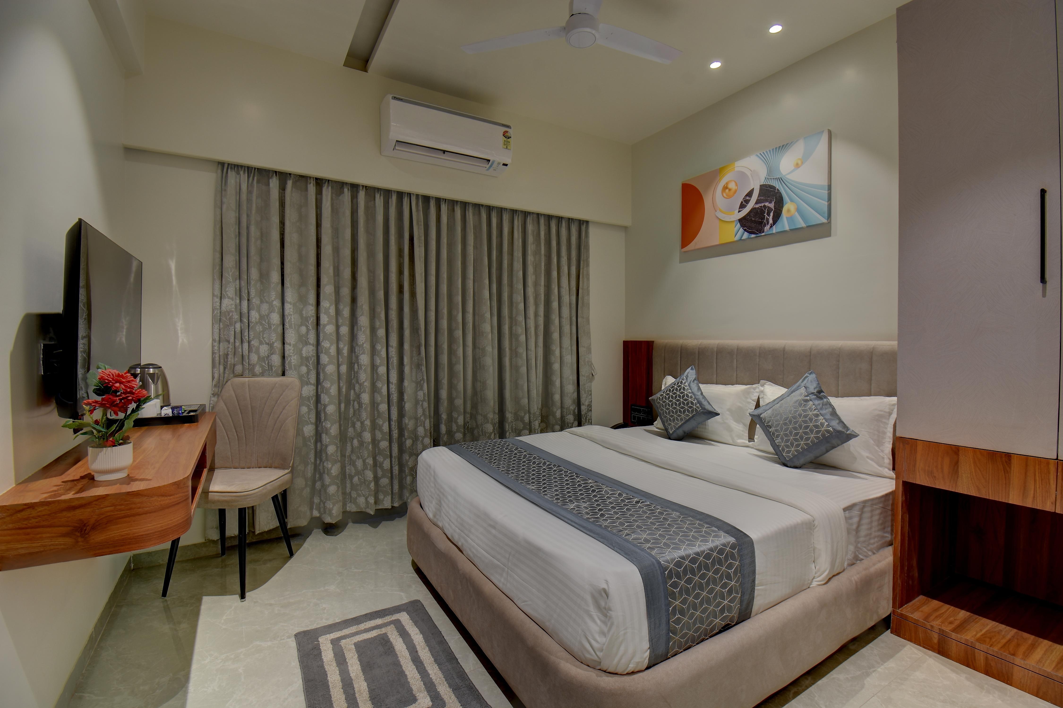 Deluxe AC Room 1