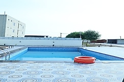 PLEASANT RESORTS, गुन्टूर