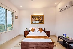 Alaya stays Colonel Retreat | 3 BHK with Pvt Pool Near Ubeshwar Mahadev Temple, Gogunda