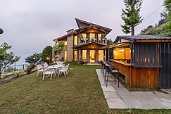 SaffronStays Fragrant Hills Cottage, Naukuchiatal