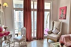 Paris Style Luxe Apartment In The Heart Of Noida, Noida