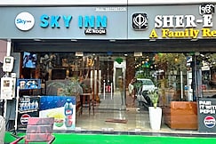 SKY INN HOMESTAY, Agra