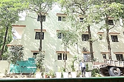 Sonam Regency Inn, Gurgaon