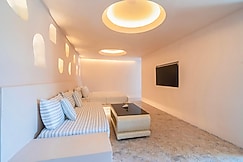 CASASAGA Riviera Jacuzzi Room in Bengaluru, Bangalore