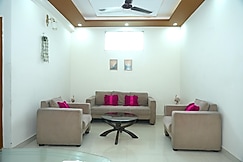 Swastik Home Stay in Dehradun, Dehradun