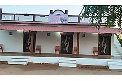 Dwarkadhish Homestay in Dholavira room only, Rann of Kutch