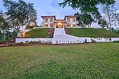 SaffronStays Casa Portico, Karjat