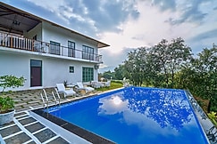 SaffronStays Casa Portico, Karjat