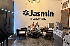 Jasmin - A Luxury Stay I 5 min from TajMahal, Agra