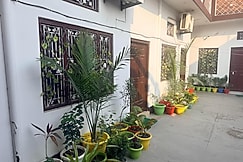 Samriddhi UrbanStay, Ayodhya