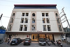 Hotel Silvotel Premier, Indore