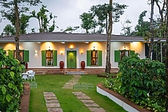 SaffronStays Jerdon's Perch, Sakleshpur