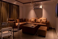Luxury Loft B1, Delhi