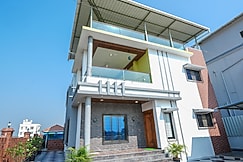 COREL CREST, Alibaug