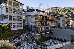 Alaya Stays Lakefront Escape Charming 2BHK Suite with Sit-out area, Nainital