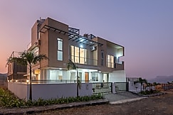 ELIVAAS 3-BHK White House Villa with panoramic Hill Views, Bhandardara