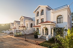 ELIVAAS Casa Del Mundo Luxe Pet friendly 4 BHK With Pvt Pool, Goa