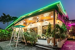 ELIVAAS Nemesia 4 BHK With Pvt Pool & Cricket Pitch, Greater Noida