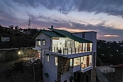 Alaya Stays SnowPeak 3 BHK Villa With Hill Views, Ranikhet