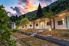 Traverse Riverside Rishikesh, Rishikesh