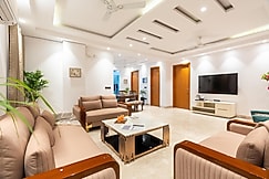 Homlee-Vasant Kunj-4BHK-Luxurious-20 Min Airport, Delhi
