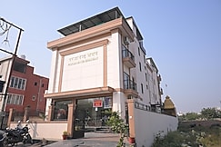 Parmanand Bhawan, Vrindavan