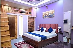 Nav Chetna River View Guest House., Ranikhet