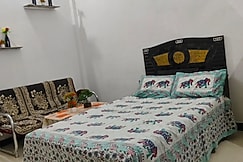 Next Home Stay, Garoth