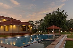 SaffronStays Emerald Farms, Delhi