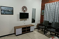 Tree House Hill Station Home (Suite 1) (2 Guest), Panhala