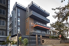 Loop Hostels Baani Square - Gurugram, Gurgaon