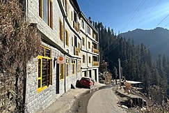 Pumpkin Hostel | Shoja, Jibhi