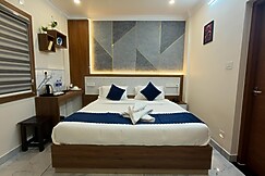 Cloud 9 Airport Hotel, Cochin