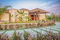 Taj Tadoba Resort & Spa, Chimur