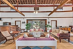 SaffronStays Laburnum, Jawhar