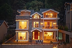 ELIVAAS prive The Royce Lilly Luxe 4 BHK Hilltop Villa With Jacuzzi, Kasauli