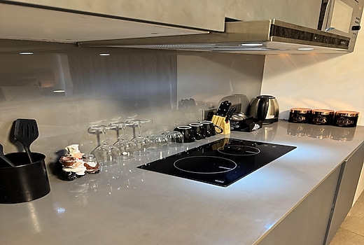 43 Floor Skyline Suite