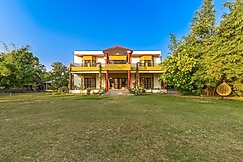 Alaya Stays Garg Farms 4 BHK Villa with Pvt Pool, Faridabad