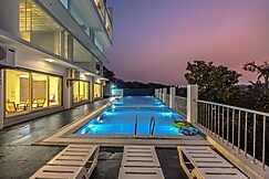 Midpoint Uno by Alaya stays, Goa