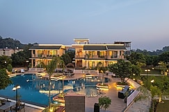 Trideus The Wild Fraser Corbett, Kashipur