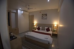ROYAL GREENS, Sikar