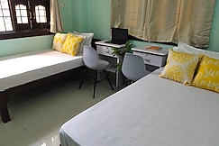 Vybe Hostels & PG - Boys Only, Rajgir